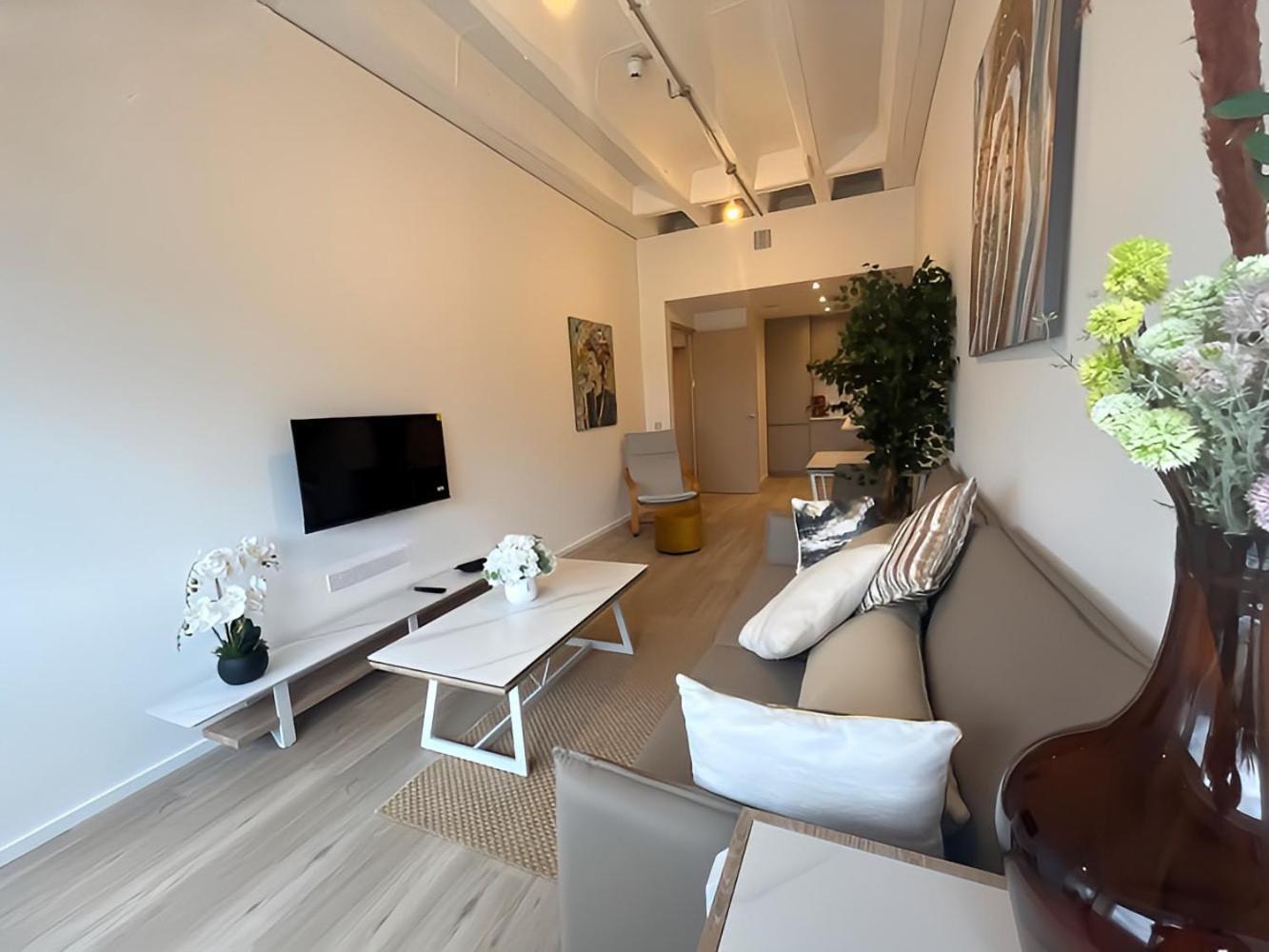 1Br Luxury Flat At Train Station - Long Stays Welcome - Just Ask Milton Keynes Exterior photo